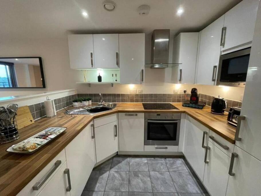 Paramount city living 105 Apartment in Swindon