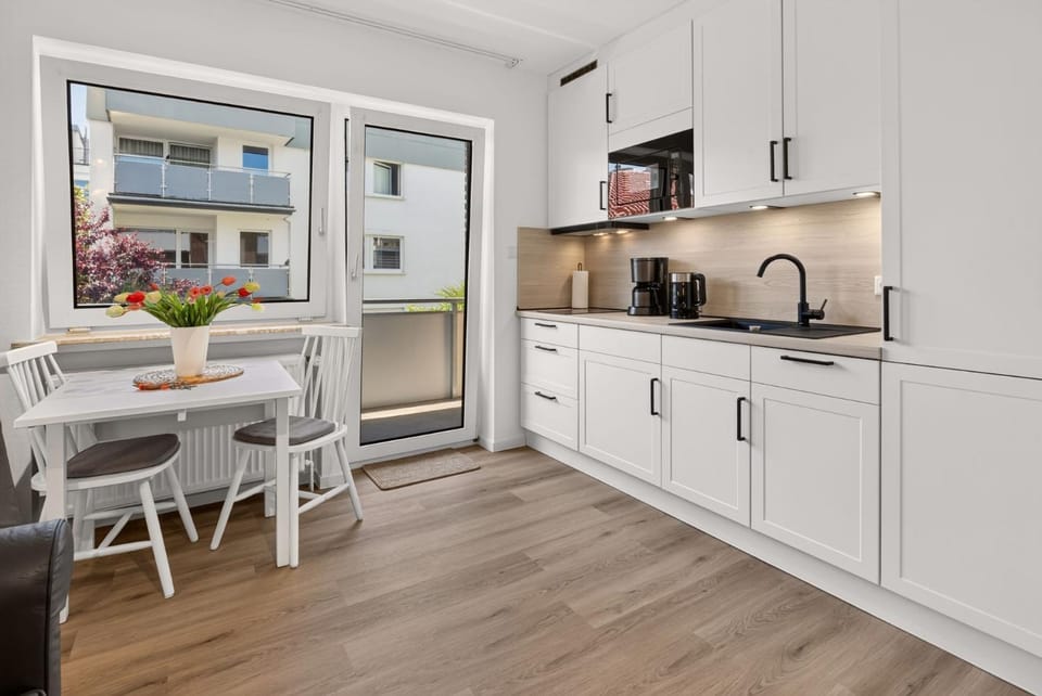 Kitchen or kitchenette, Living room, Dining area