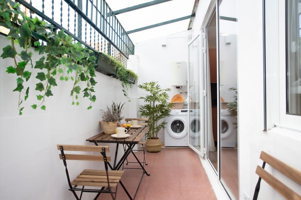 Balcony/Terrace, Balcony/Terrace, Dining area, washing machine