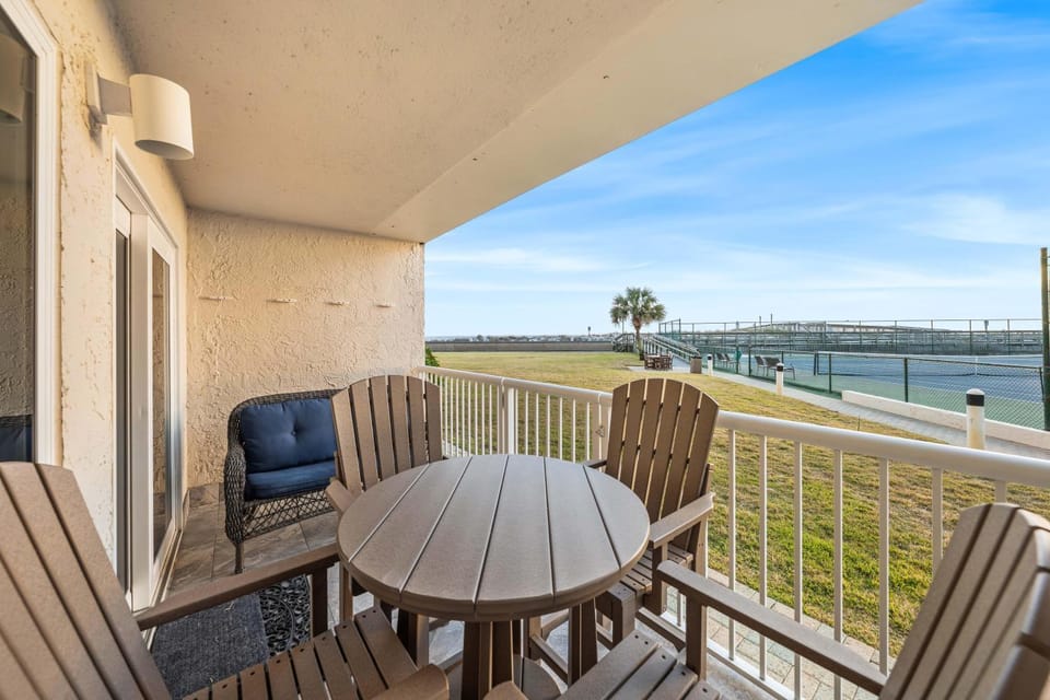 Holiday Surf and Racquet Unit 117 House in Destin