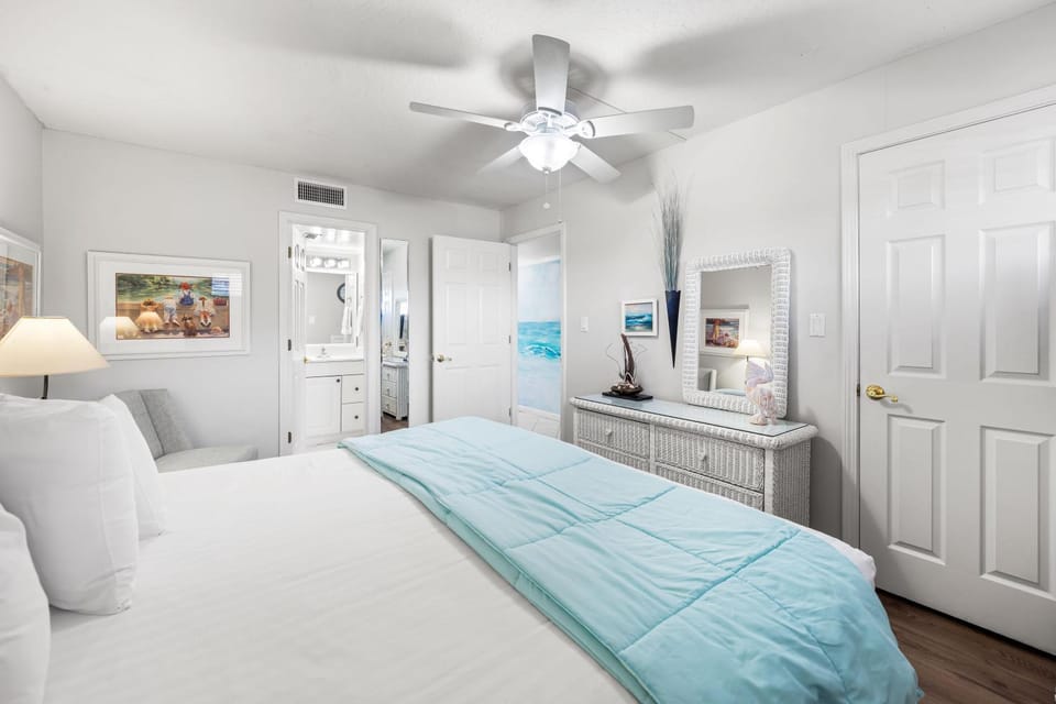 Holiday Surf and Racquet Unit 203 House in Destin