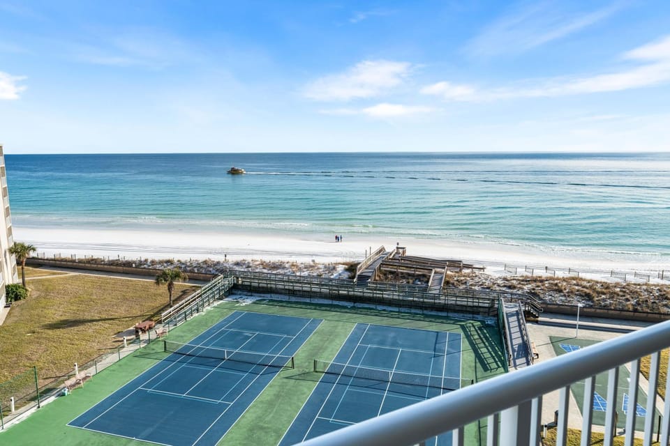 Holiday Surf and Racquet Unit 709 House in Destin