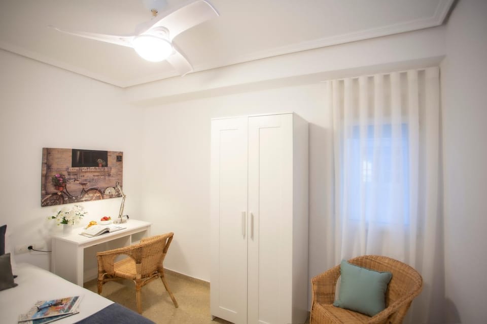 Bed, Seating area, Bedroom, wardrobe