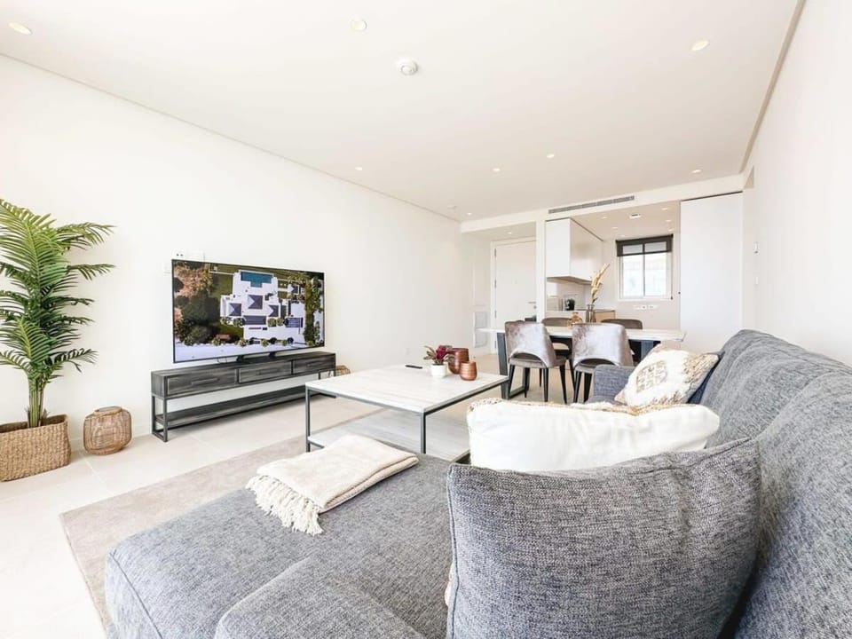 Luxury Palo Alto Apartment Ocean Views Marbella Apartment in Sierra de las Nieves