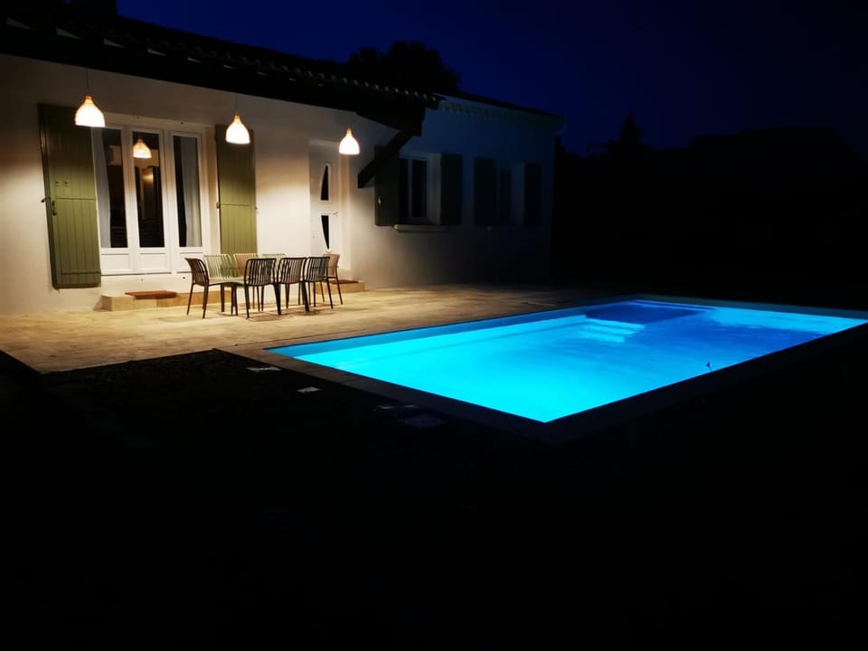 Le Fiacre entre chênes et oliviers dans le Luberon House in Gordes