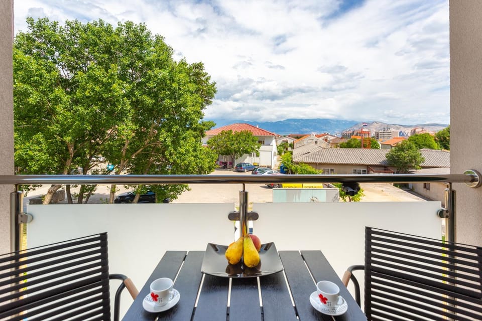 Day, Balcony/Terrace, Mountain view