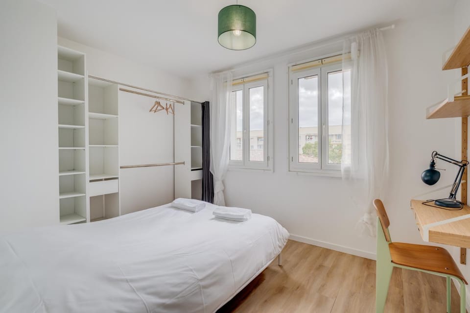 Bed, Bedroom