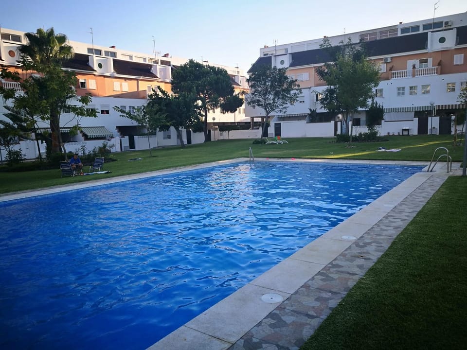 Property building, Swimming pool