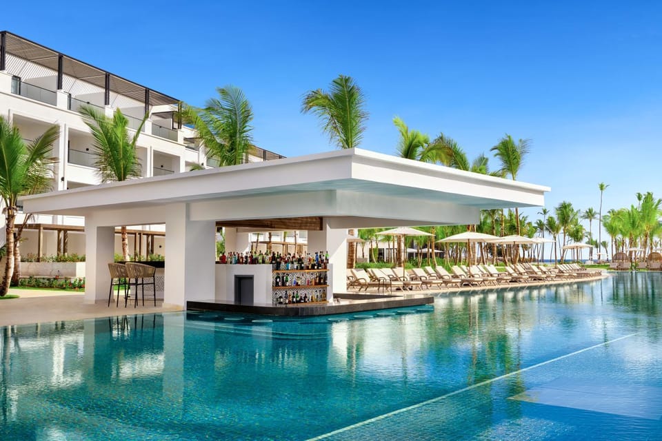 Lounge or bar, Swimming pool