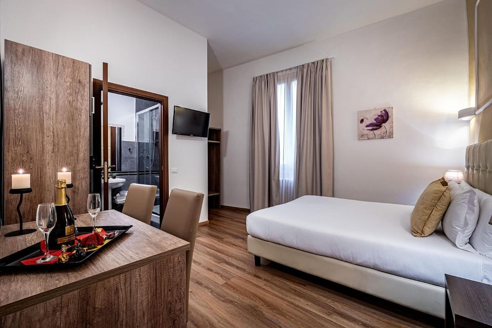 Bed, Bedroom, Food