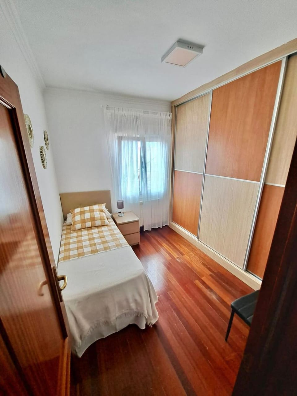 Bed, Photo of the whole room, Bedroom, wardrobe