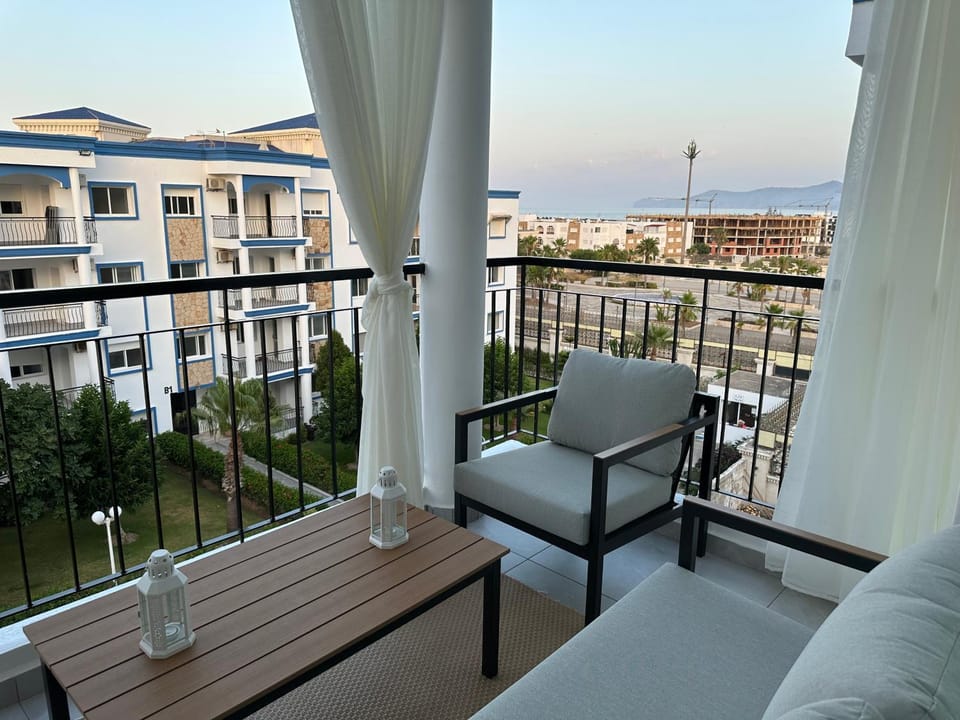 View (from property/room), Balcony/Terrace