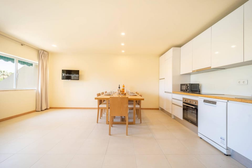 Mourabel Apartment - S by HelloVacations Apartment in Quarteira
