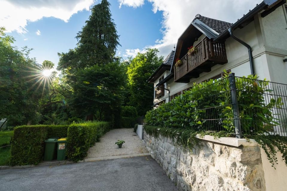 UpArt Bled Apartment in Bled
