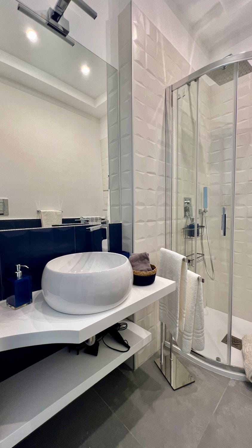 Shower, Bathroom