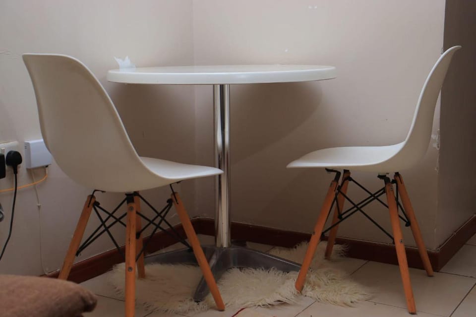 Dining area, hair dresser