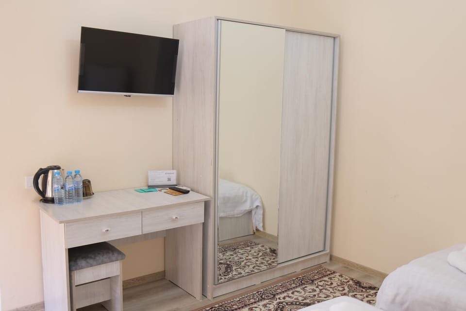 TV and multimedia, wardrobe