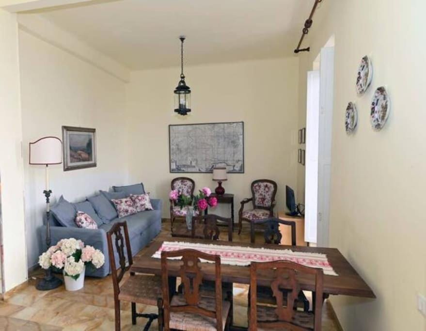 Alassio prima collina spaziosa casa vista mare per 10 persone Apartment in Liguria