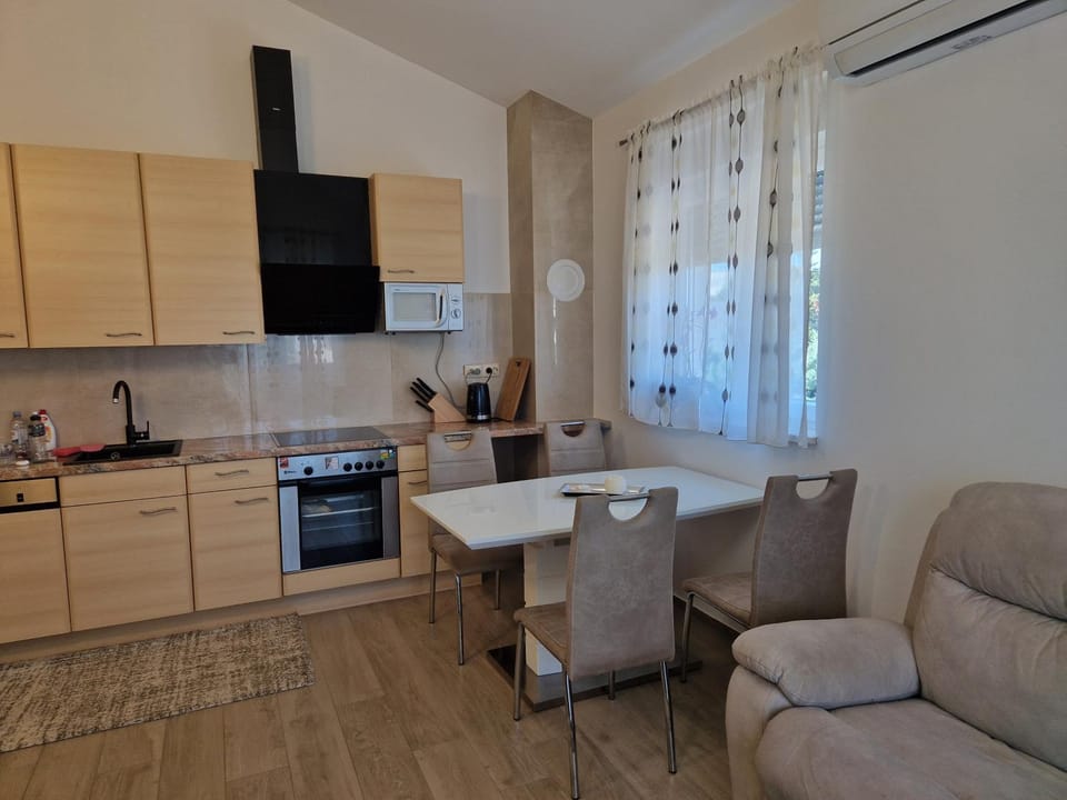 Apartman Sunrise Apartment in Varoš