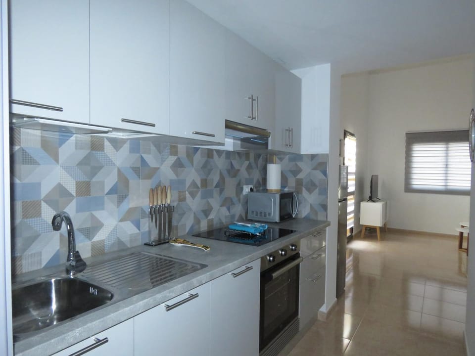 Kitchen or kitchenette, minibar, pet friendly, stove