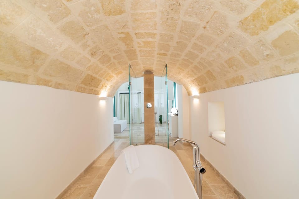 Bathroom, Bath