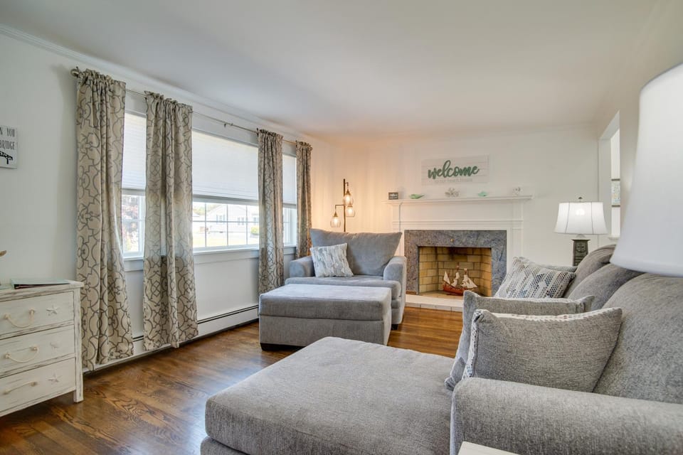 Newly Renovated Dennis Port Home: Close to Beaches House in Dennis Port