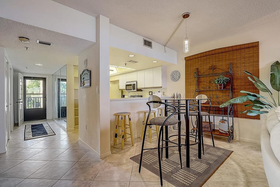Buttonwood Bliss Apartment in Longboat Key