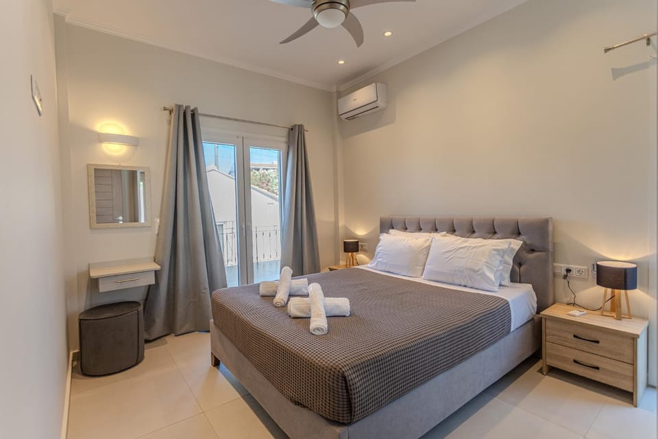 Bed, Bedroom, air conditioner