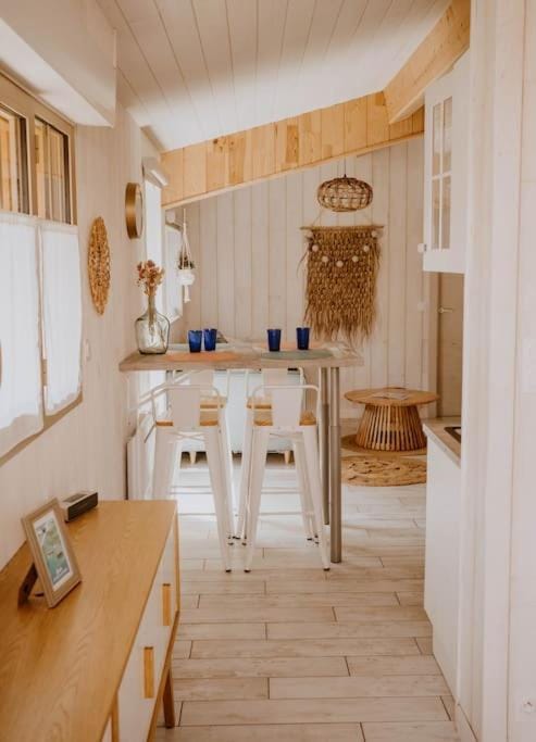 La cabane de Mamie classée 4 étoiles à 150m de la plage 2 chambres 3 lits House in Biscarrosse