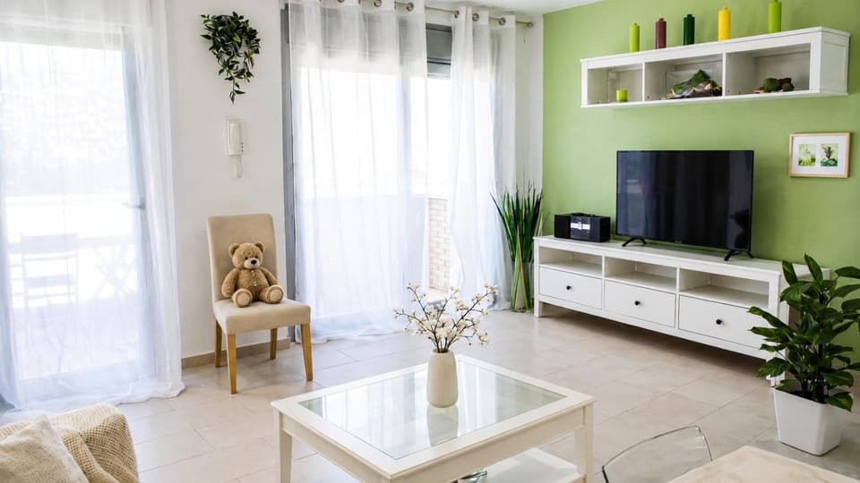 TV and multimedia, Living room, Seating area, pet friendly