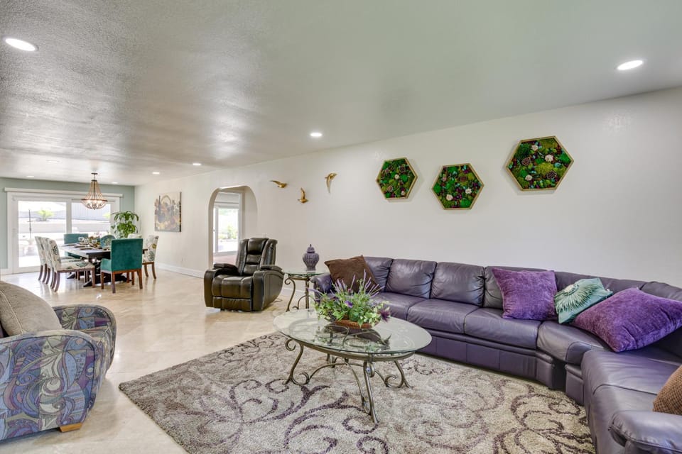 Luxe Family Home in Bonita w/ Private Pool & Spa! House in Bonita