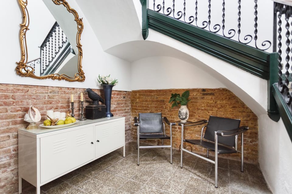 Off site, Lobby or reception
