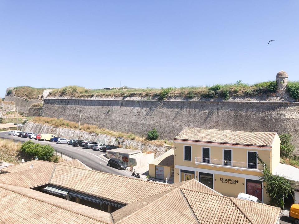 Day, Neighbourhood, Natural landscape, Bird's eye view, View (from property/room)