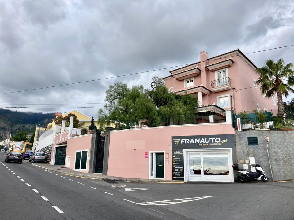 Property building, Street view