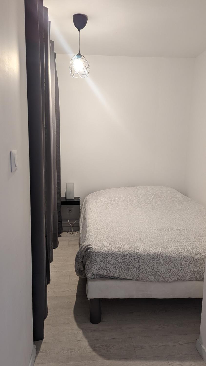 Studio climatisé avec coin nuit 150m de la plage Apartment in Le Lavandou