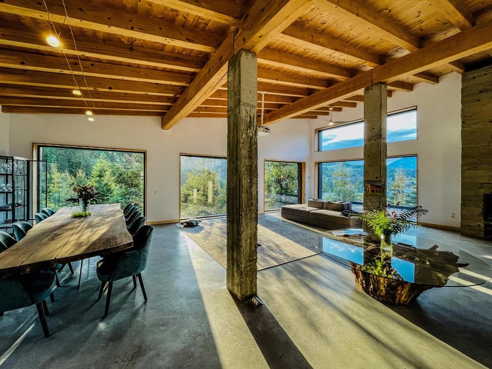 Natural landscape, Living room, Seating area, Dining area, Mountain view