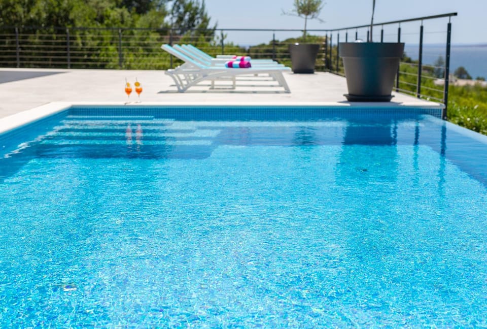 Day, Pool view, Swimming pool, Swimming pool