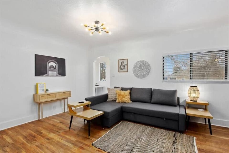 #StayinMyDistrict Twin Falls Spanish-Boho Getaway House in Twin Falls