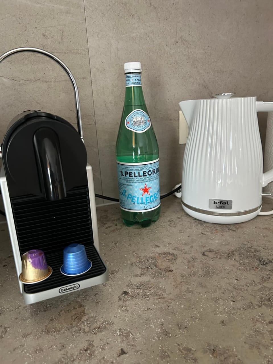 Coffee/tea facilities, Kitchen or kitchenette
