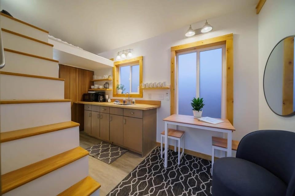 #StayInMyDistrict Overlook Backyard Tiny Suite House in Portland