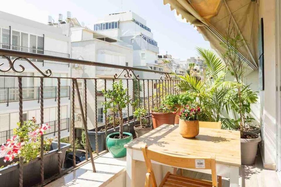 View (from property/room), Balcony/Terrace