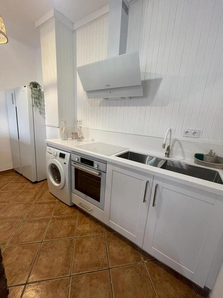 UIM Planta baja Canovas del Castillo, PLAYA WIFI Apartment in Port de Sagunt