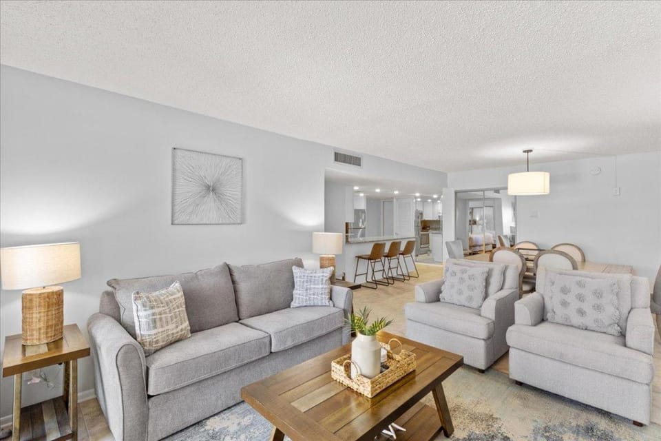 Holiday Surf and Racquet Unit 213 House in Destin