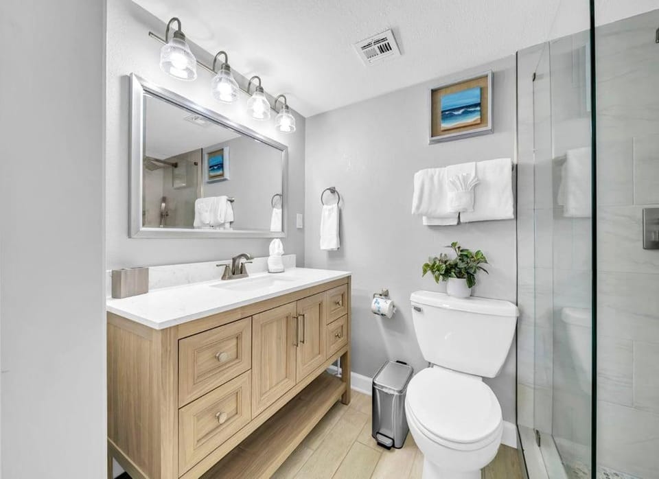 Holiday Surf and Racquet Unit 218 House in Destin