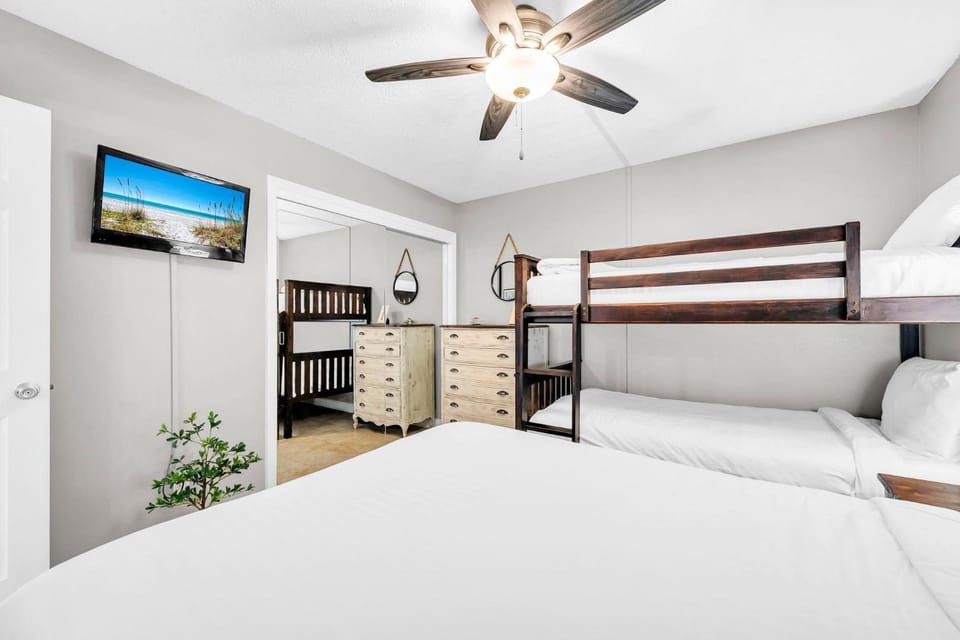 Holiday Surf and Racquet Unit 218 House in Destin