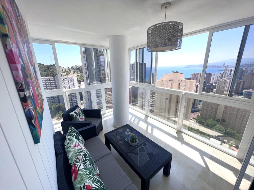 City view, Mountain view, Sea view