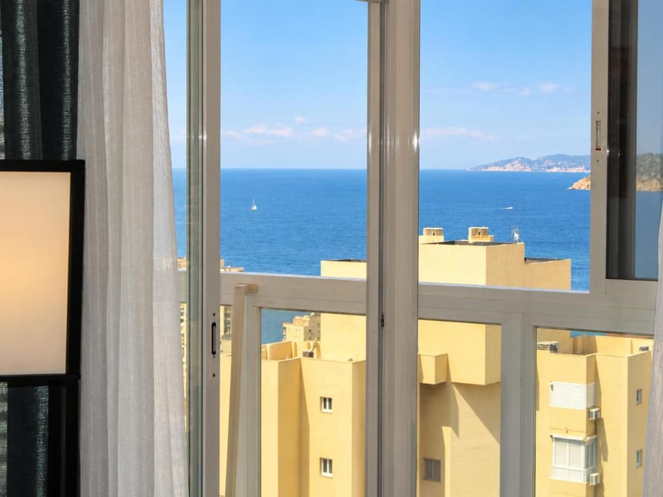 City view, Sea view