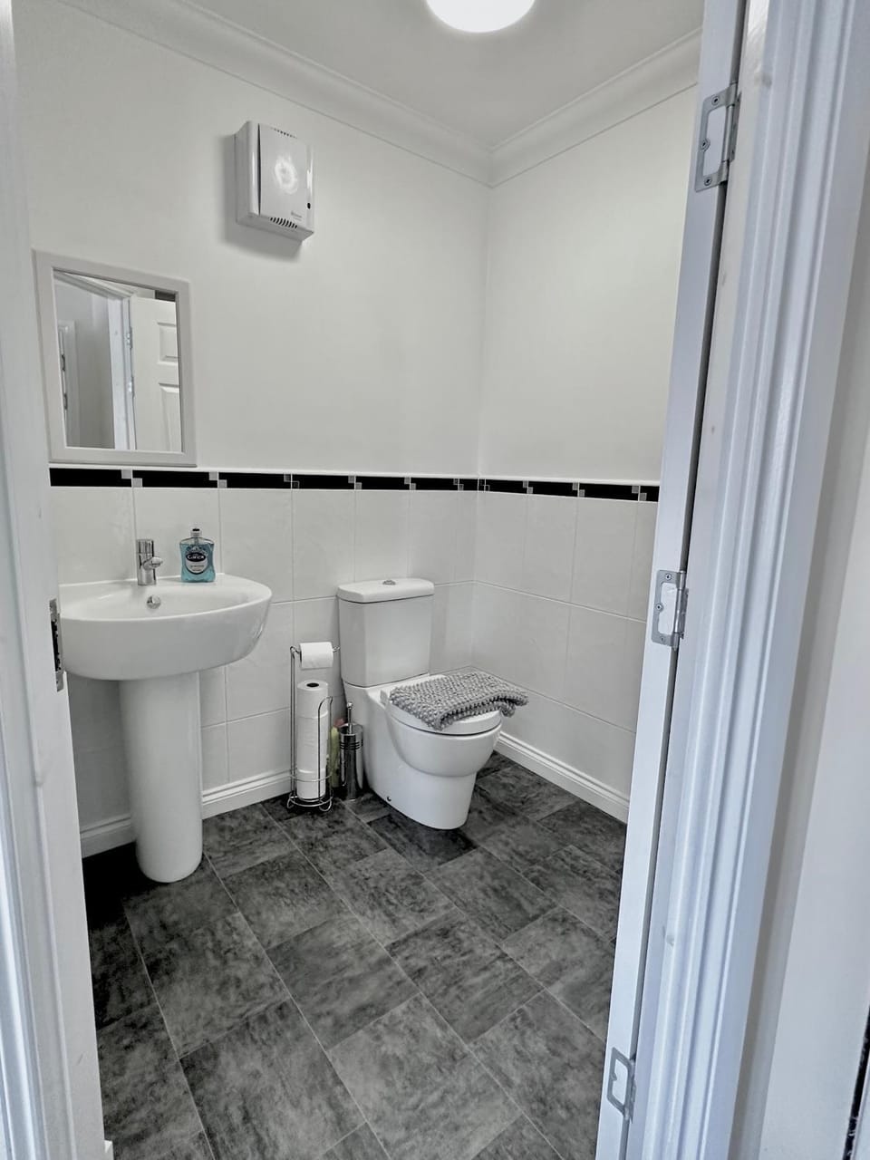 Riverview Apartment 2 bed, 2 bath, Free Parking / WiFi Apartment in Inverness