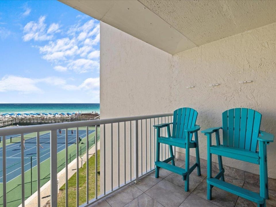 Holiday Surf and Racquet Unit 307 House in Destin