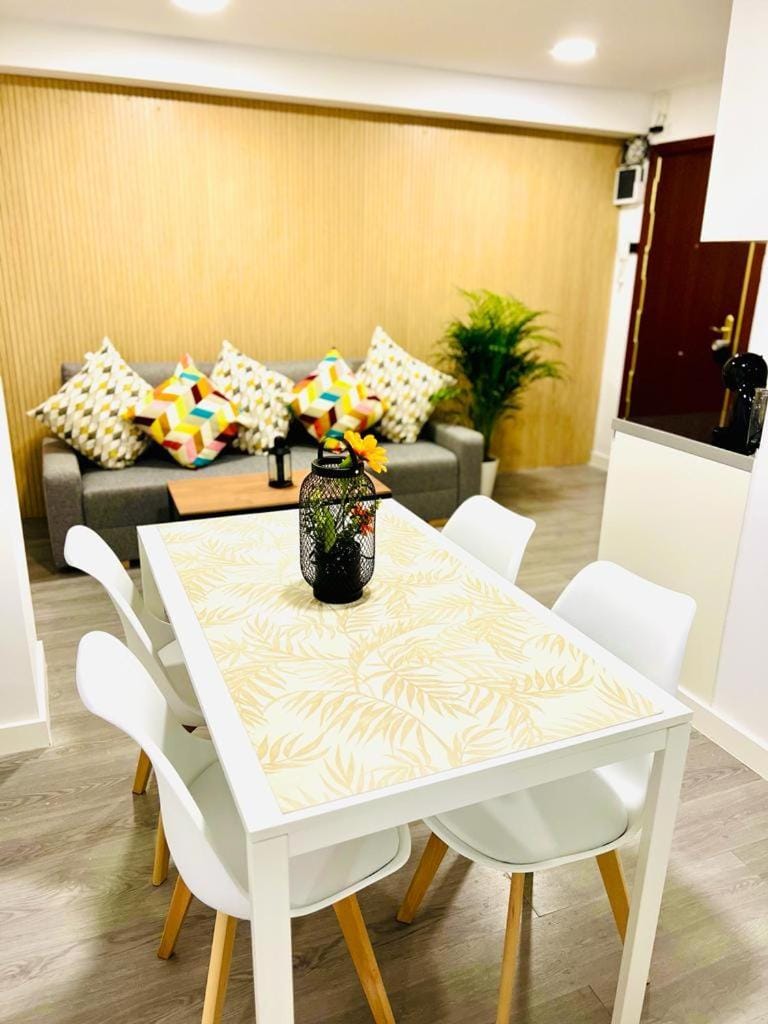 Living room, Seating area, Dining area, Food